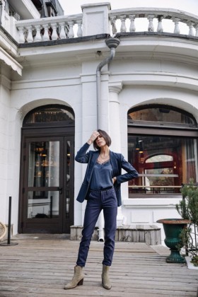 Woman Claudia Polyneo Storm | Freeman T. Porter Cropped