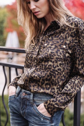  Corina Leopardo Cáqui Feminina | Blusas e Camisas Freeman T. Porter