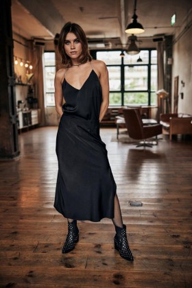  Vestidos e saias Juvena pretos femininos | Freeman T. Porter