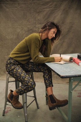  Bean Claudia Swan Bunaidh | Gearrthóg Freeman T. Porter