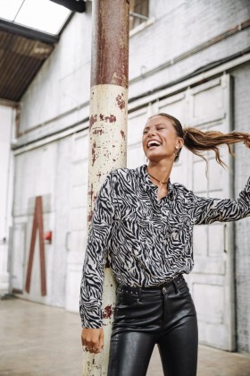  Corina Narok Silver Cloud dla kobiet | Bluzki i koszule Freeman T. Porter