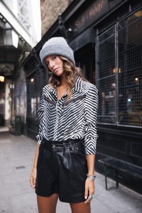  Damskie spodenki Vanessa Biker w kolorze czarnym | Szorty Freeman T. Porter