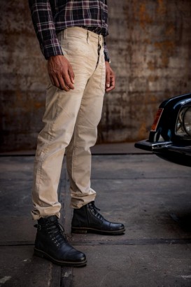  بنطال قماشي رجالي بيسو بيج فاتح | فريمان تي بورتر