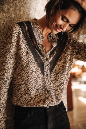  Femme Cecily Papyrus Original | Freeman T. Porter Toppe & Chemises